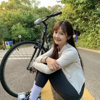 潘亮